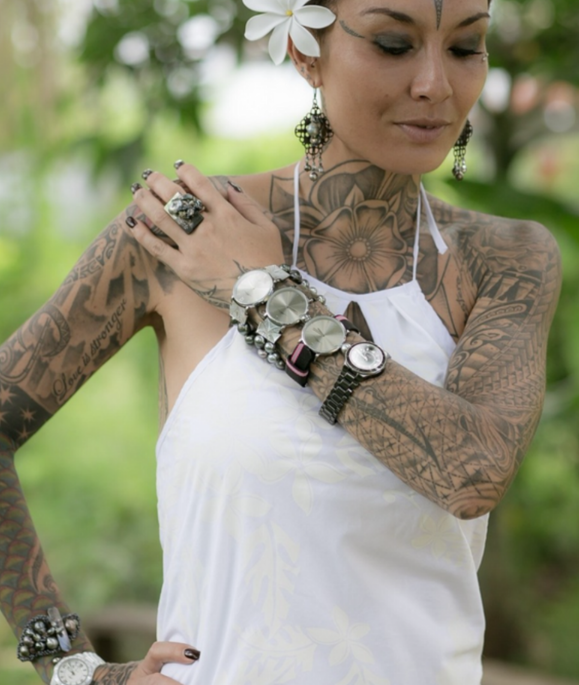 Image fait pour la marque Temanus, première marque déposé de montre pollynésienne internatioonale